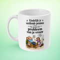 Pensioen mok voor mannen - “Nu word je het probleem van je vrouw” – Grappige Pensioenmok met Illustratie